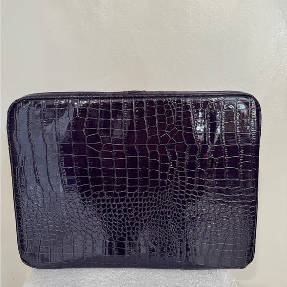 Fauna Collection's 16" Laptop Sleeve - Picture 2 of 5